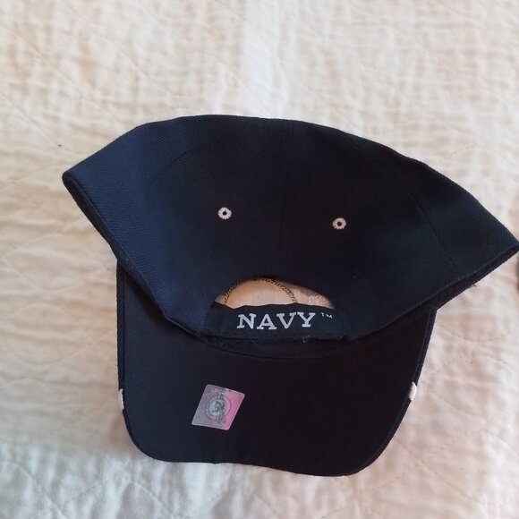 Official U S NAVY cap. New never worn. Still has official number sticker - Picture 2 of 2